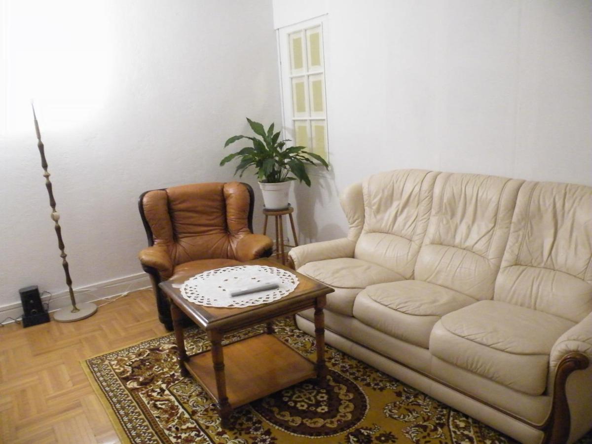 Appartement F3 -Plaisir Moins Cher - Jusqu'A 8Personnes 르미쉬르센느 외부 사진